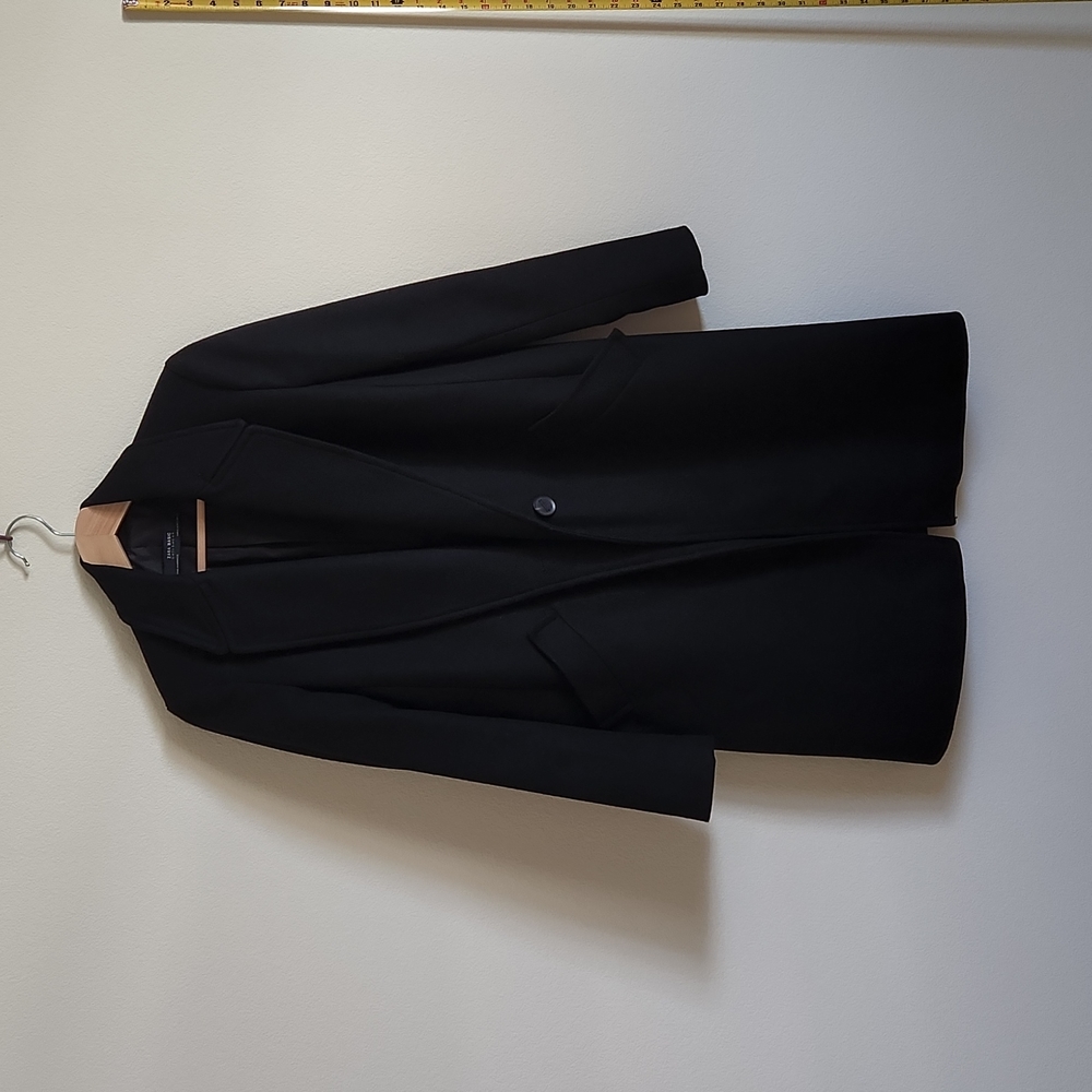 Zara. Xs. Black basic coat